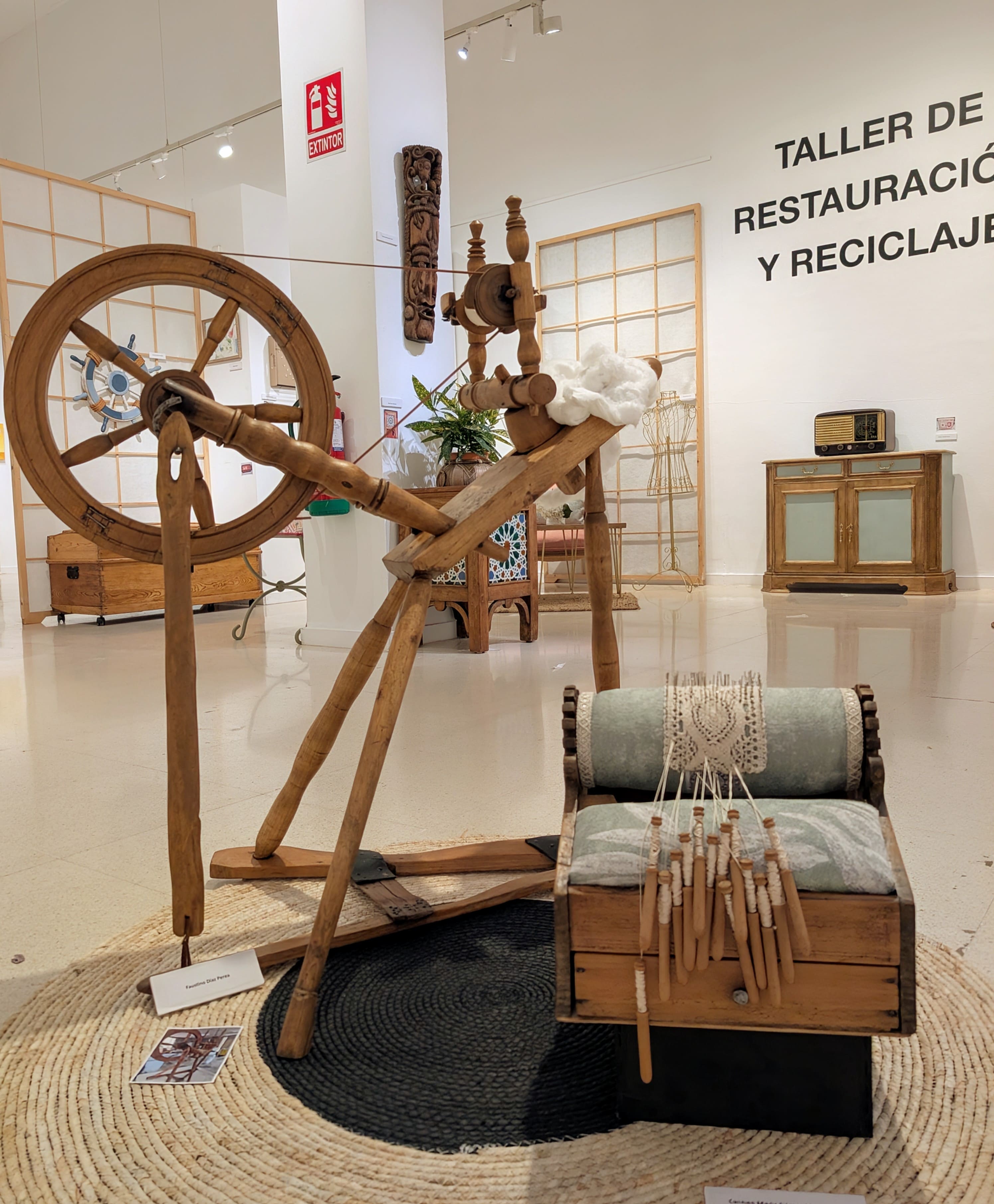 Muebles y Antigüedades 2
